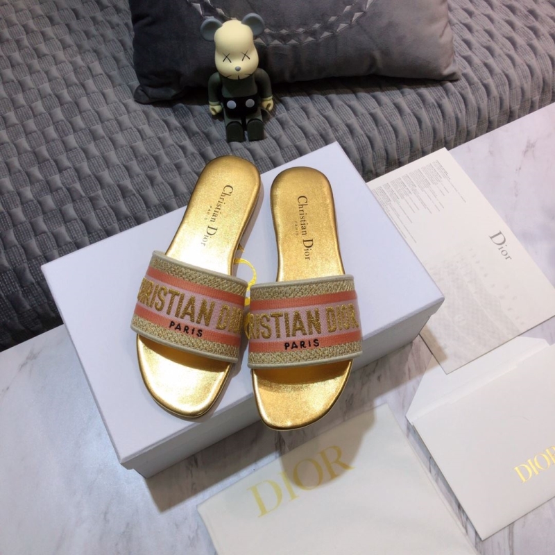 ch**an D*or slippers